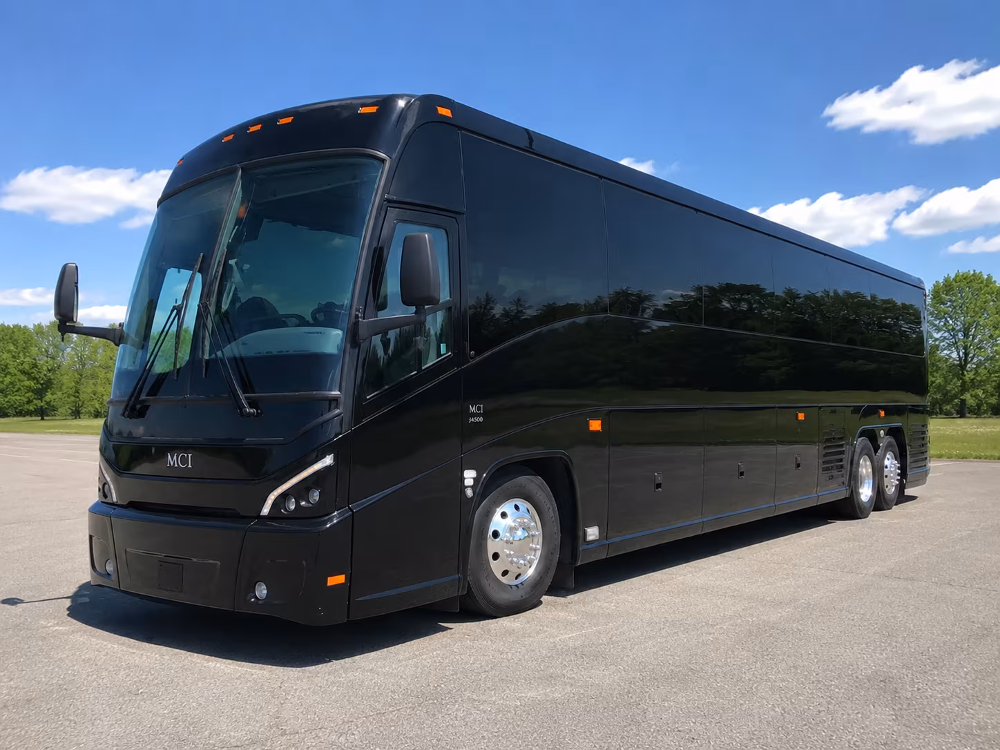 airport transfer buses to and from newark liberty international airport