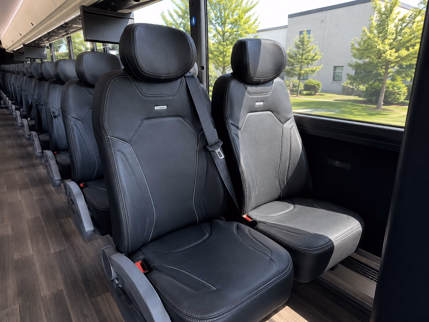 buses for ewr airport pickup and wedding weekend guest arrivals