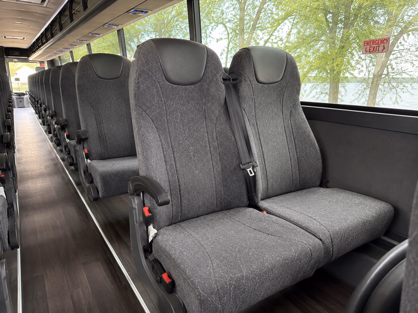 buses to the new jersey wine and food festival at crystal springs resort