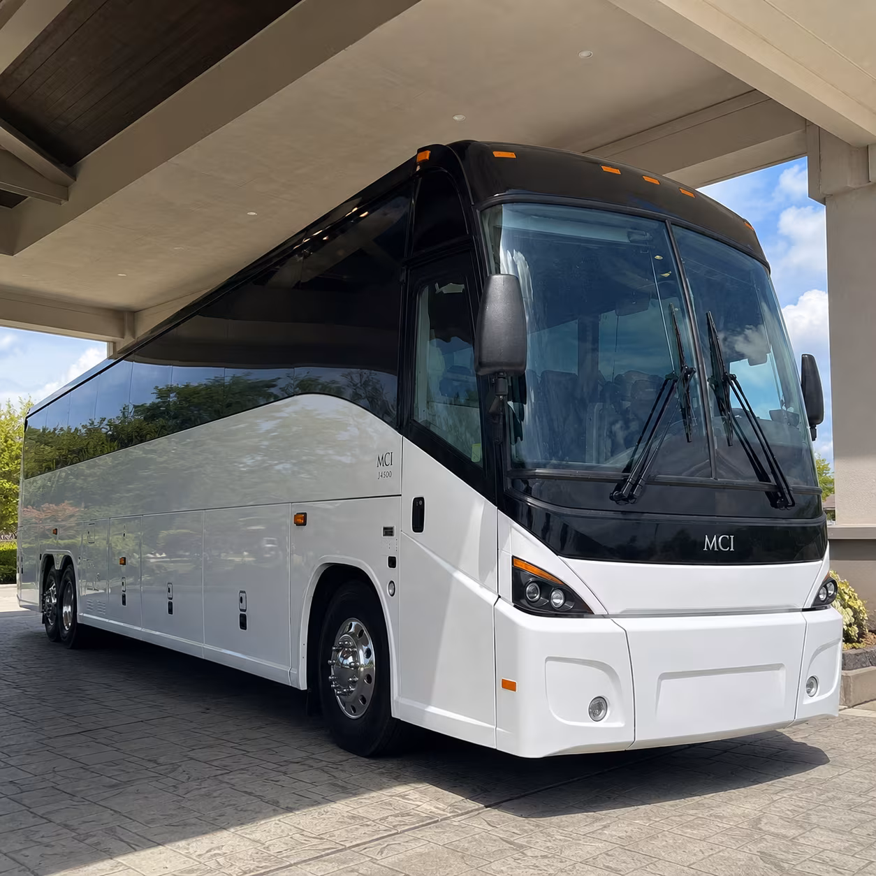 daily shuttle buses for port newark elizabeth marine terminal workers