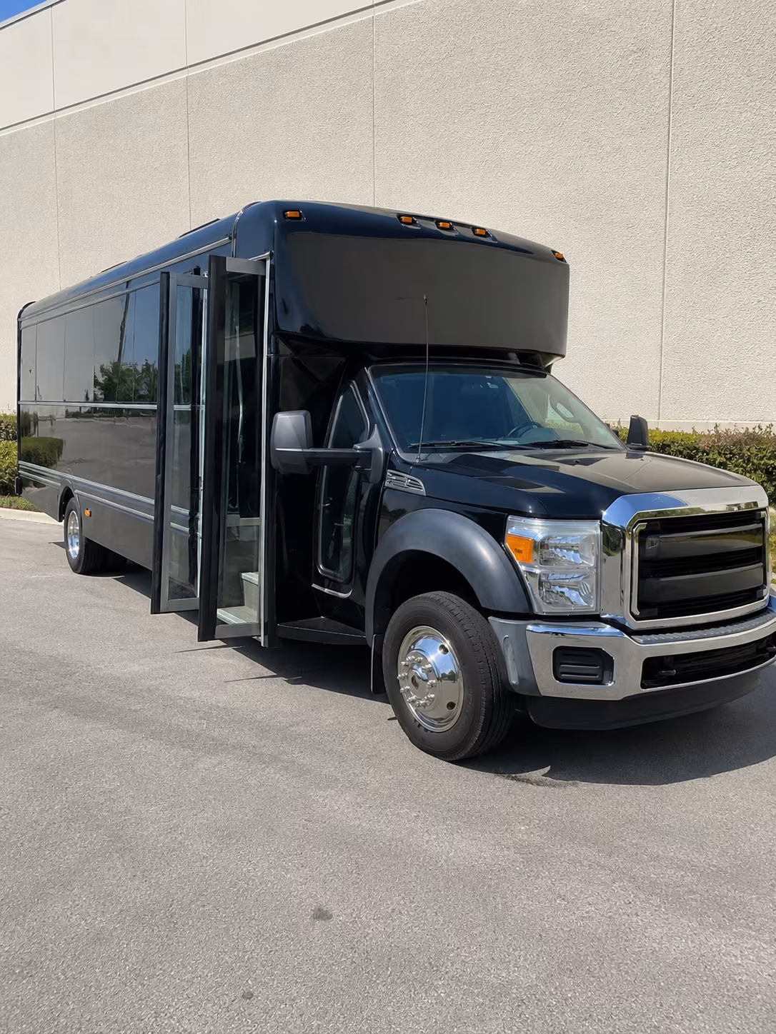 elizabeth night out party bus rental