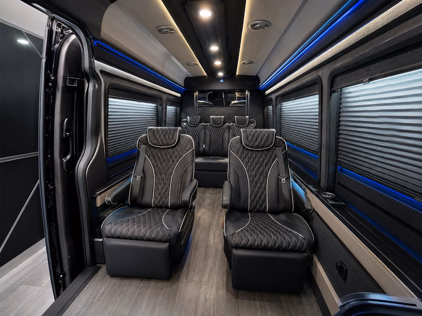 laguardia airport bus rentals and shuttle service from elizabeth